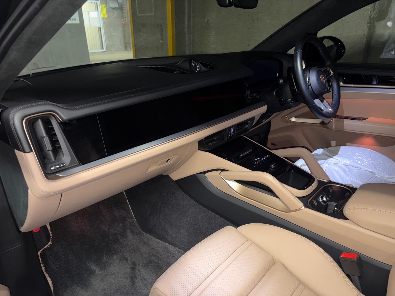 Interior RHD